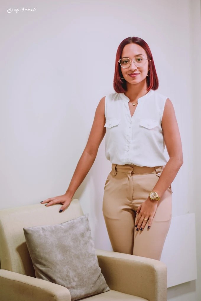Monika Garcia, psicóloga, em seu consultório